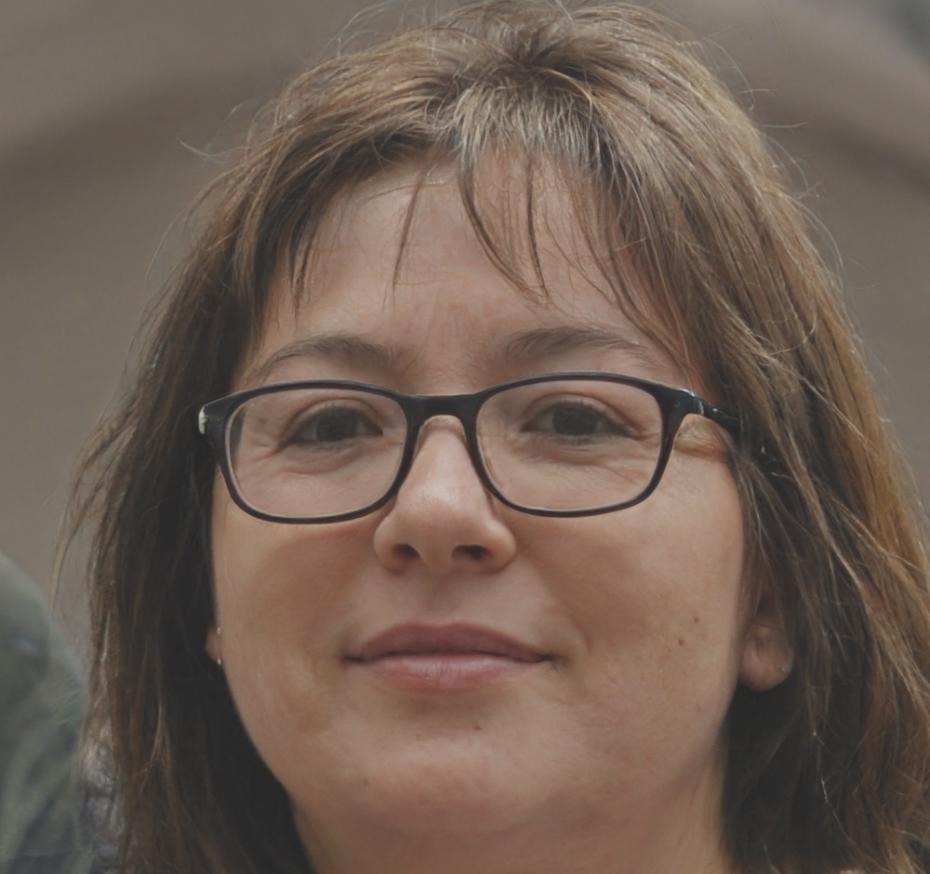 Retrato profesional de Esperanza